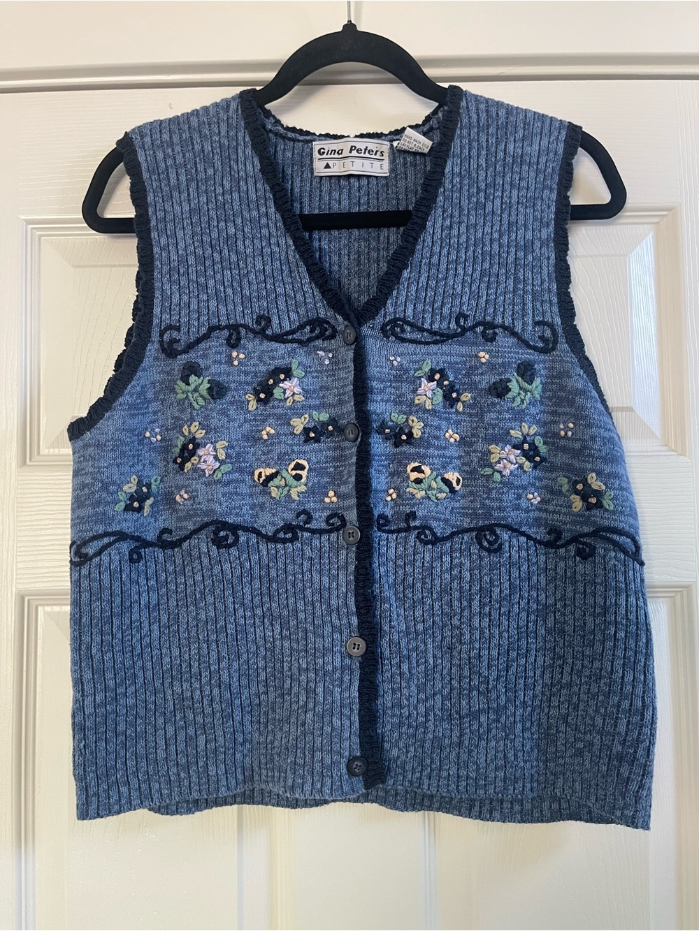 Women’s Gina Peters Petite Embroidered Floral Sweater Vest Blue Size PL